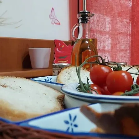 Mariposa * Bari